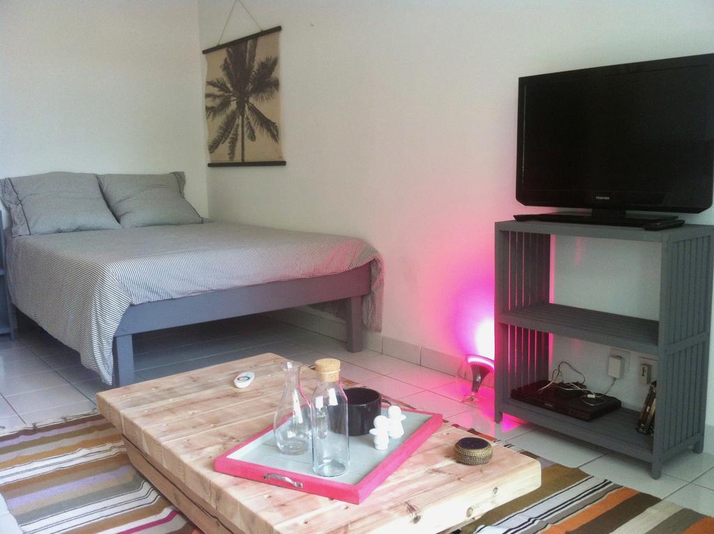A Deux Pas De L'Ocean Apartment Saint-Gilles-les Bains Luaran gambar